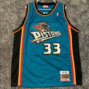Grant hill pistons jersey